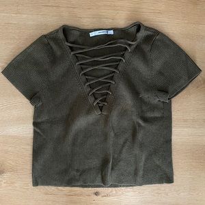 LACE-UP RIBBED CASHMERE-BLEND TOP ARMY GREEN